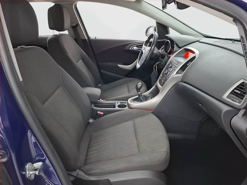 Opel Astra (2011) 1.7 CDTI, po STK, levný provoz - fotka 9 z 15