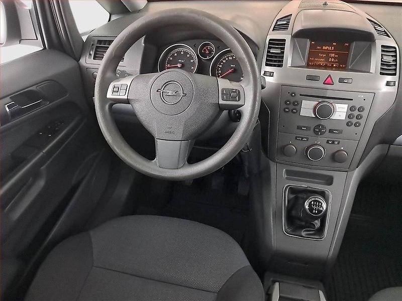 Opel Zafira (2006) 1.6, 7 míst, nová STK - fotka 7 z 15