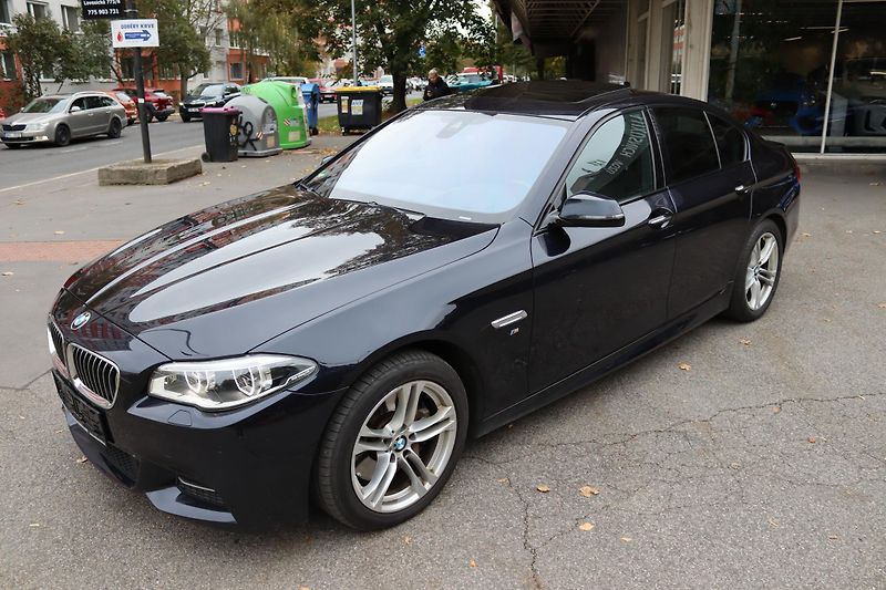 BMW Řada 5 - fotka 19 z 61