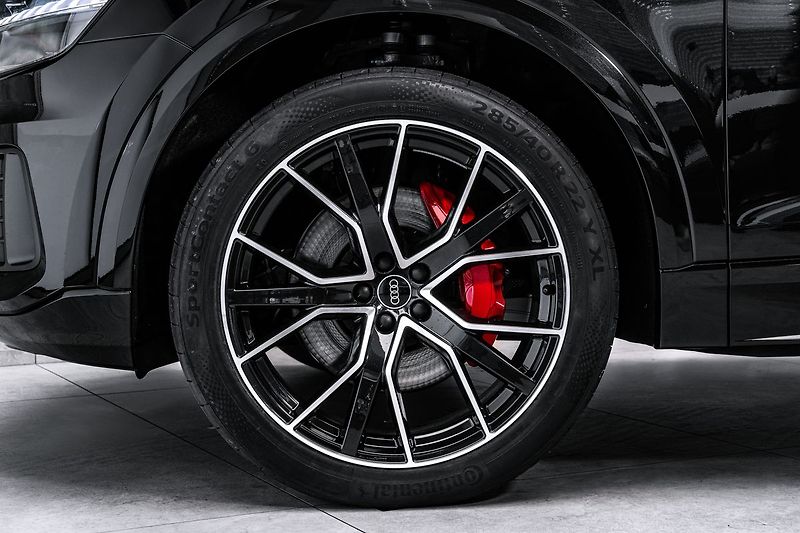 Audi Q8 50TDI S-line Matrix Vzduch - fotka 2 z 18