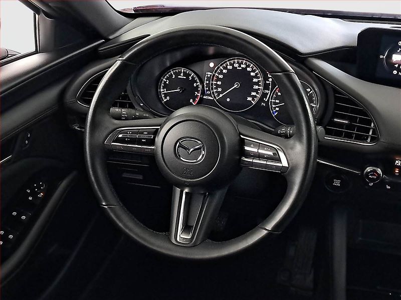 Mazda 3 (2023) 2.0 Skyactiv-G - fotka 16 z 20