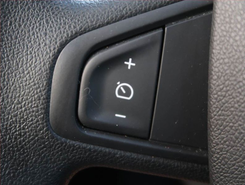 Renault Mégane (2010) 1.6 16V, Tempomat - fotka 16 z 18