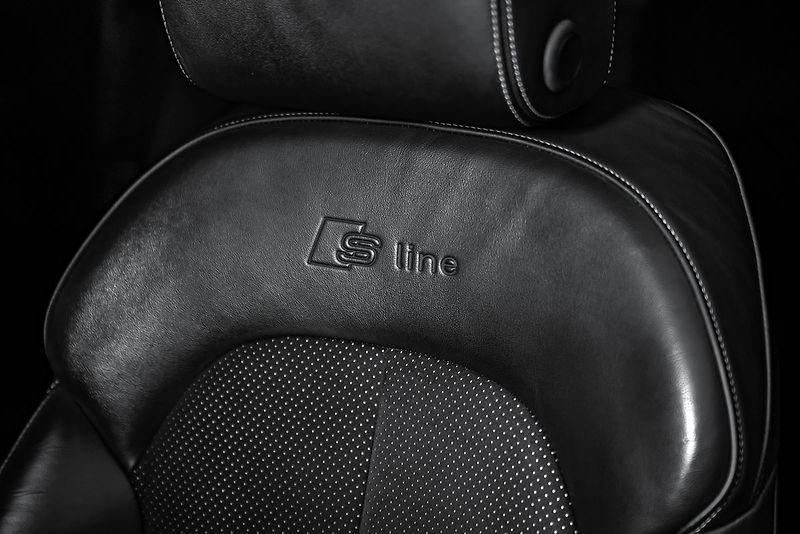 Audi A7 3,0 BiTDI Q S-line BOSE - fotka 19 z 23