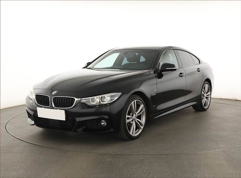BMW Řada 4 (2017) 420d xDrive - fotka 2 z 20