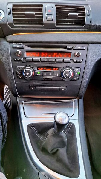 BMW Řada 1 135i e82 Mpacket - fotka 22 z 43