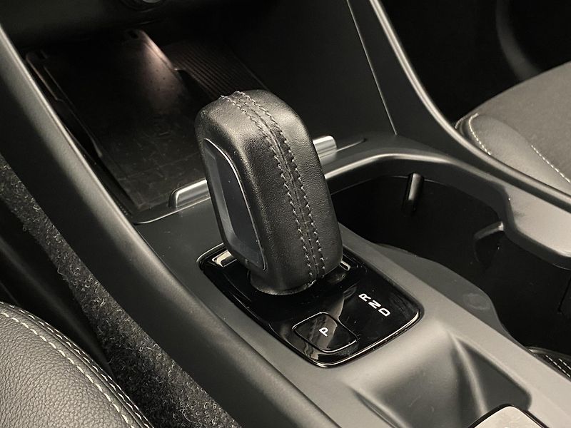 Volvo XC40 D3 MOMENTUM AUT  - fotka 27 z 45