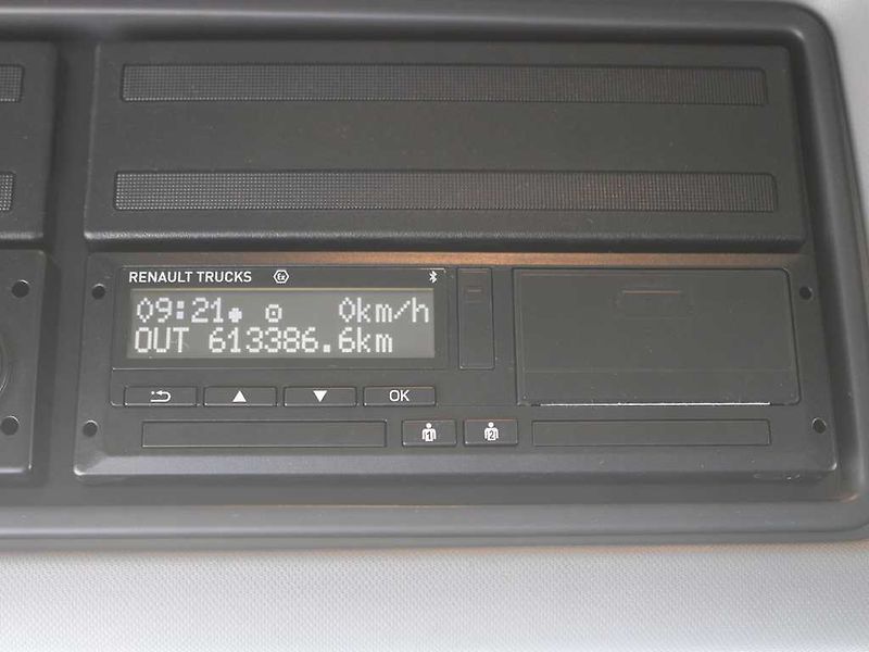 Renault Trucks T T 440, EURO 6, VZDUCHOVÉ PÉROV - fotka 13 z 20