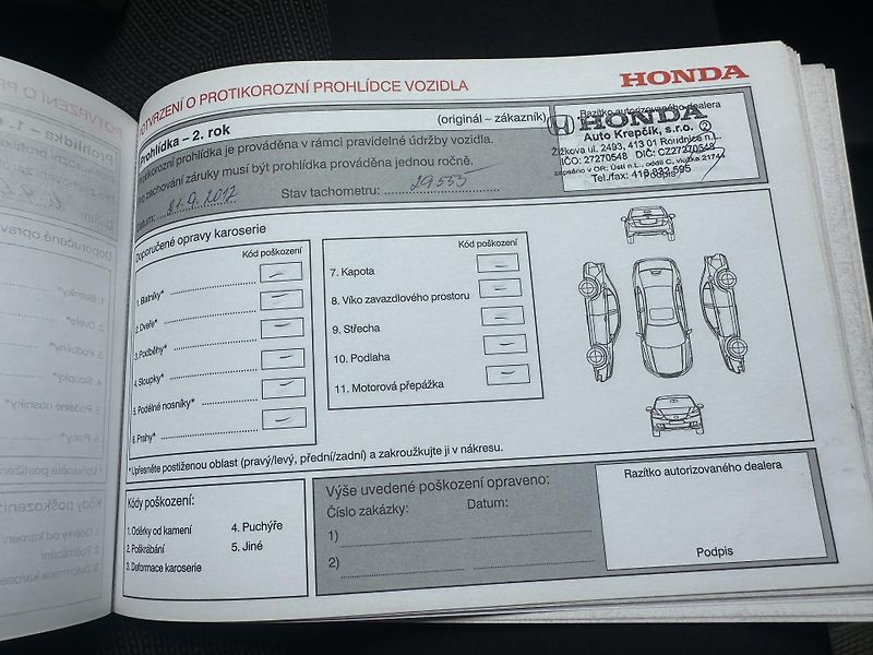 Honda Jazz (2010) 1.4 i-VTEC (73 kW) - fotka 28 z 31