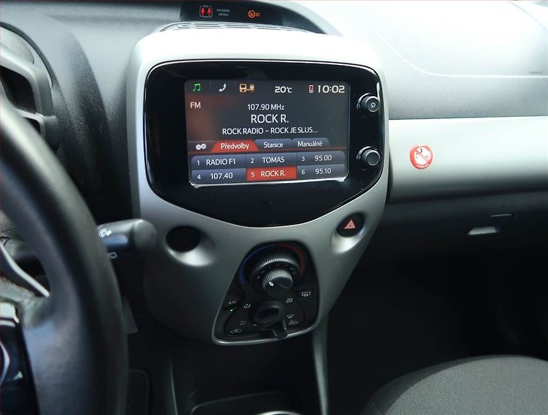 Toyota Aygo (2018) 1.0 VVT-i, Automat, Serv.kniha - fotka 16 z 17