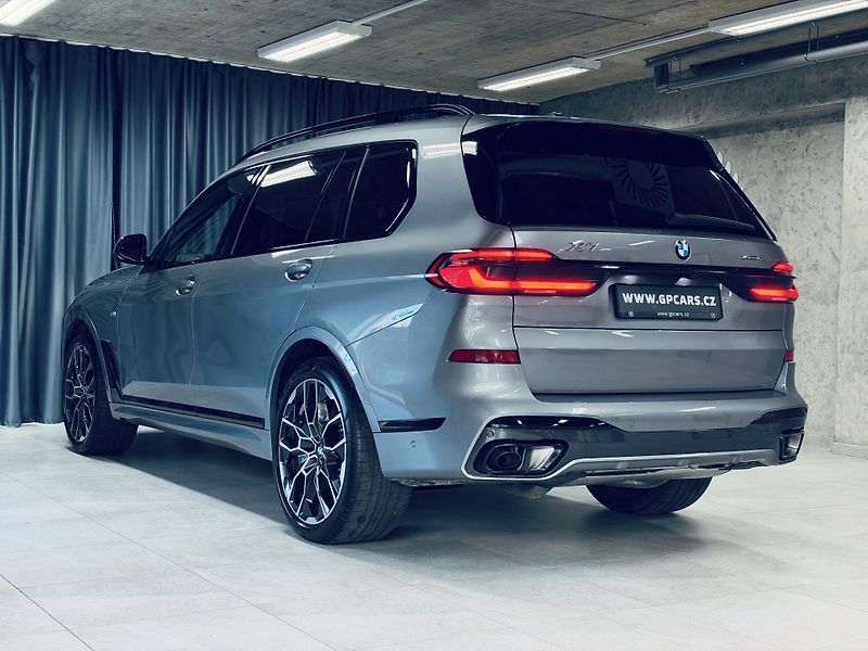 BMW X7 (2026) 40xd*CAR*TAŽ*NEZ.TOP*NAT.NAP* - fotka 4 z 55