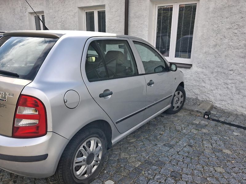 Škoda Fabia (2000) STK 5/28,jasný původ,k opravě - fotka 4 z 19