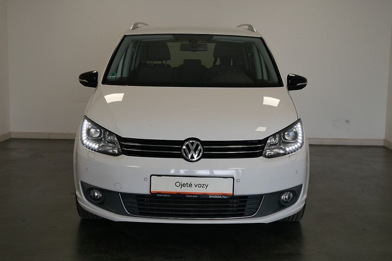 Volkswagen Touran - fotka 4 z 26