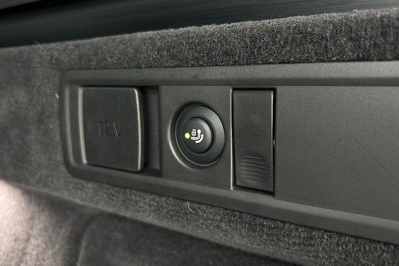 BMW X5 xDrive30d - fotka 13 z 29