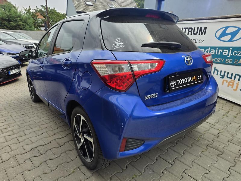 Toyota Yaris (2020) 1.5-1.MAJITEL-AUTOMAT-KAMERA - fotka 8 z 15