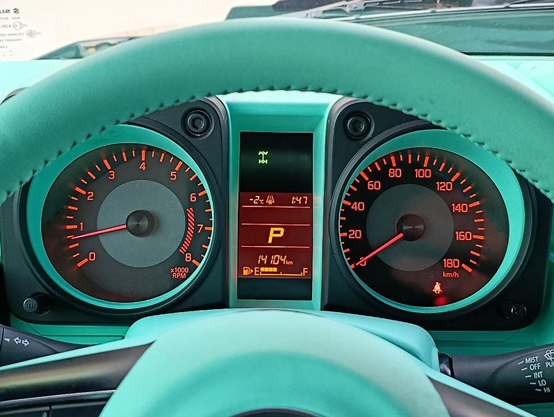 Suzuki Jimny BRABUS G800 OPTIK - fotka 22 z 37