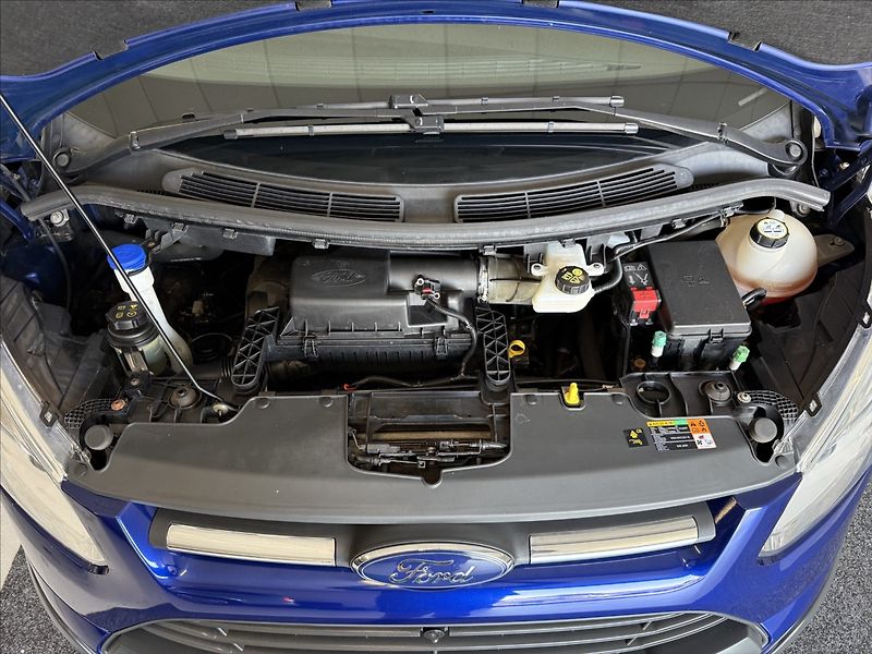 Ford Tourneo Custom 2,2 Titanium,114kW,1maj. - fotka 26 z 32