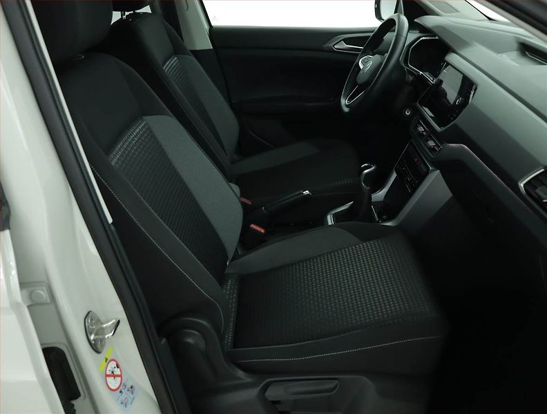 Volkswagen T-Cross (2022) Life 1.0 TSI, Serv.kniha - fotka 9 z 15