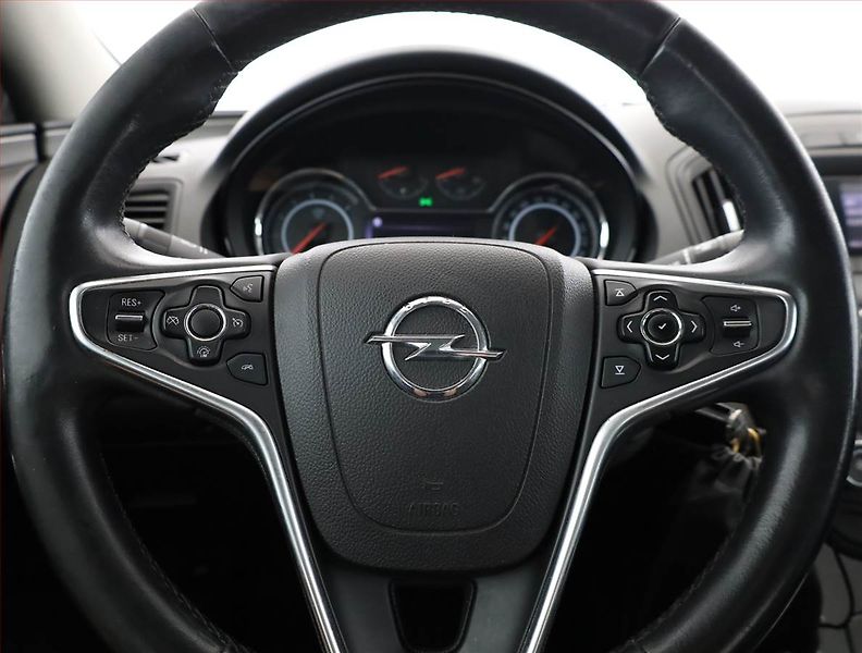 Opel Insignia (2016) 1.6 CDTI, Serv.kniha, Tempomat - fotka 8 z 18