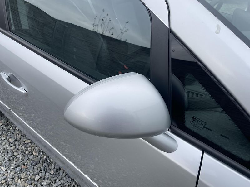 Opel Corsa 1.2i 80PS 141000KM KLIMA STK!! - fotka 60 z 169