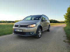 Volkswagen Touran (2011) Cross  - fotografie inzerátu