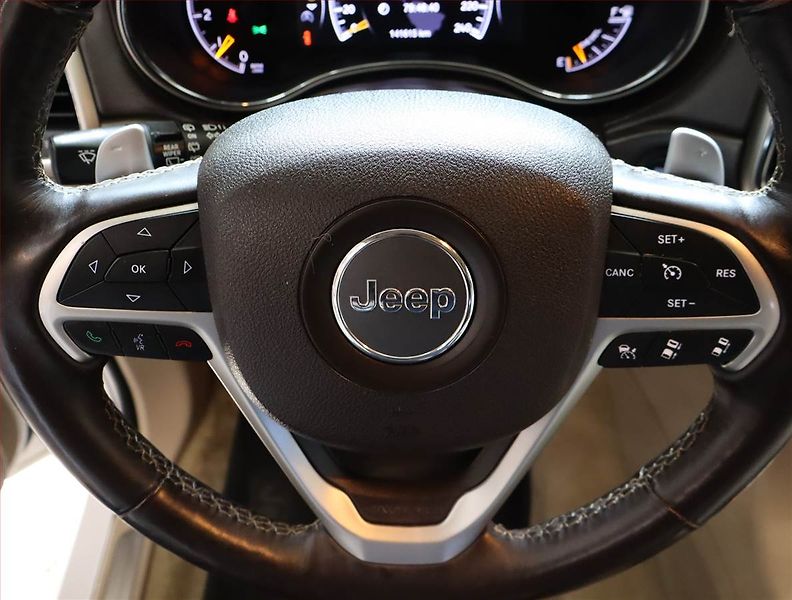 Jeep Grand Cherokee (2016) 3.0 CRD, 4X4, Automat - fotka 12 z 32