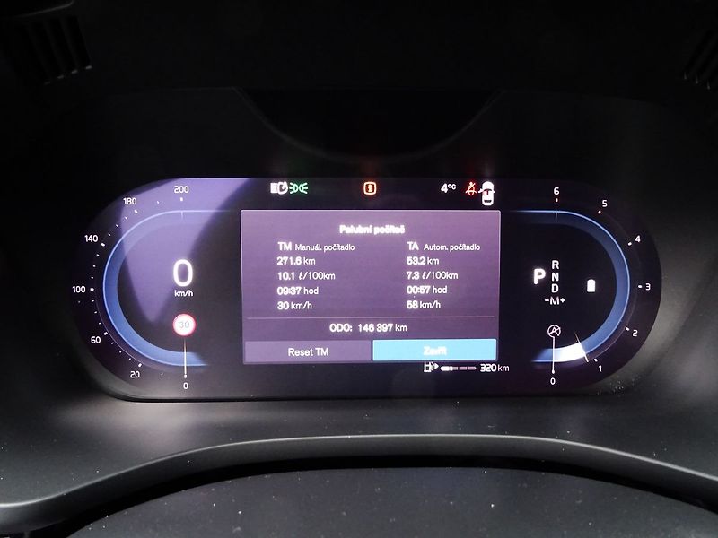 Volvo XC60 B4 145kW AWD LED Mild-Hybrid - fotka 16 z 33