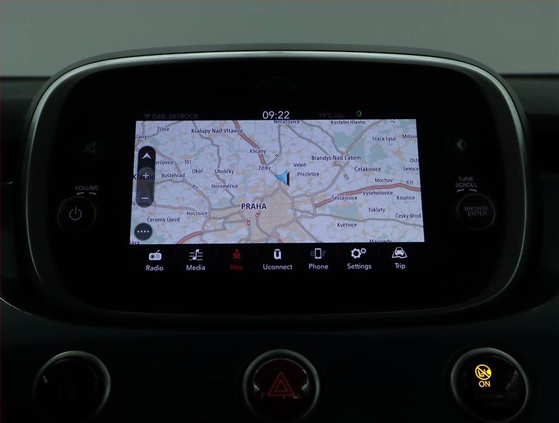 Fiat 500X (2018) 1.4 MultiAir, Automat, Kůže - fotka 15 z 17
