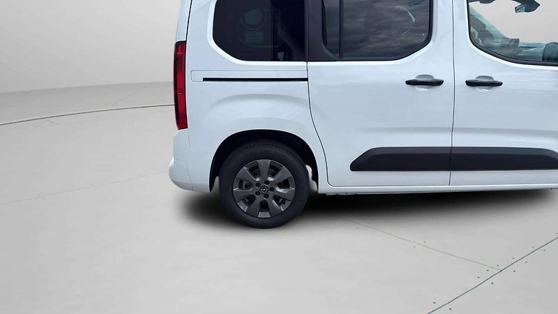 Opel Combo (2026) L1H1 Editon Plus 1.2 TURBO (81 - fotka 23 z 24