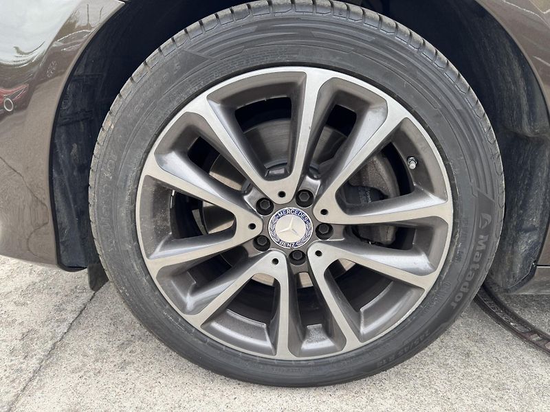 Mercedes-Benz Třídy E - fotka 12 z 14