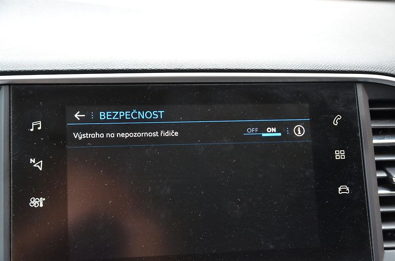 Peugeot 308 (2019) // REZERVOVÁNO // - fotka 26 z 29