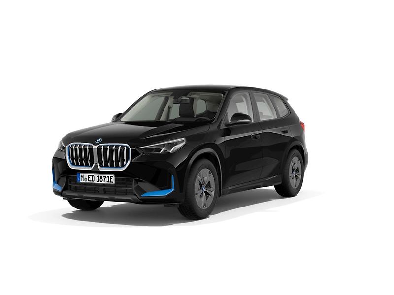 BMW iX1 xDrive30 - fotka 2 z 12