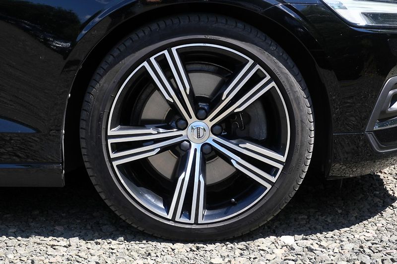 Volvo V60 T6 AWD, Polestar, H/K, Tažné - fotka 12 z 36