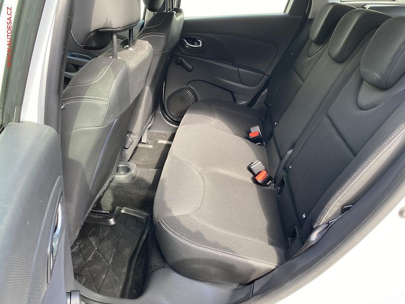 Renault Clio (2015) 1.5dCi, ČR, AC, + kola - fotka 10 z 17