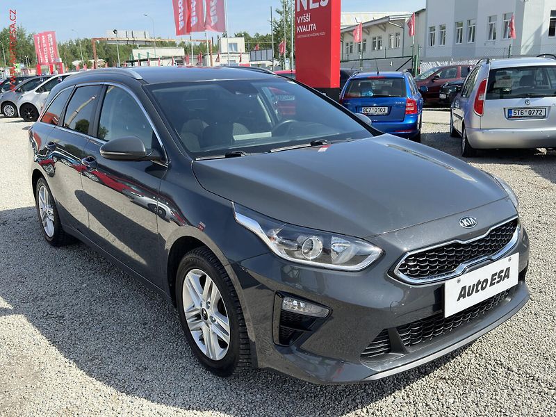 Kia Ceed (2020) 1.4T-GDi, ČR, servis.kniha - fotografie inzerátu