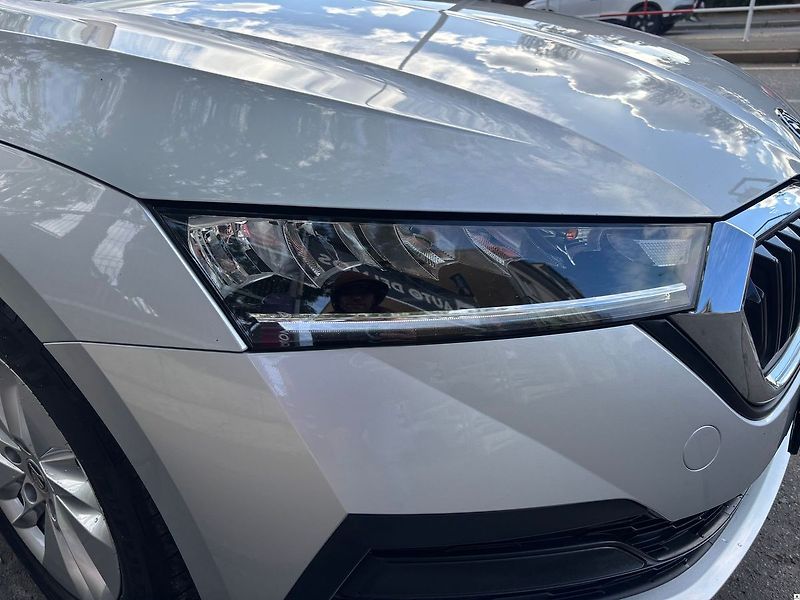 Škoda Octavia 2.0TDI/2021VIRTUAL.DPH.1MAJ.ZÁ - fotka 44 z 46