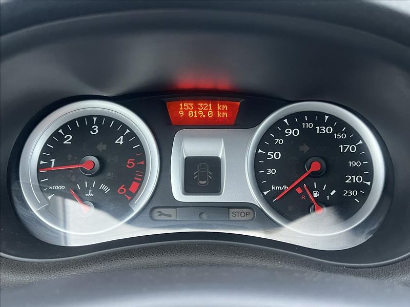 Renault Clio 1,5 DCi,2x Sada kol,Klima - fotka 14 z 16