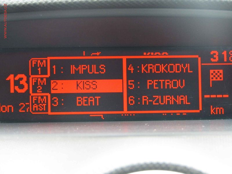 Peugeot 308 (2011) 1.6 i, ČR, AC, temp, tažné - fotka 15 z 16