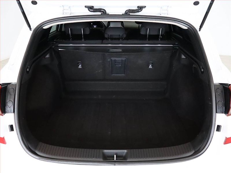 Hyundai i30 (2022) 1.6 CRDi, Serv.kniha, Tempomat - fotka 11 z 17