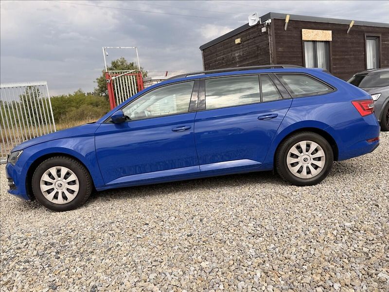 Škoda Superb 1,5 TSI 110kW DSG +SADA ALU - fotka 8 z 24