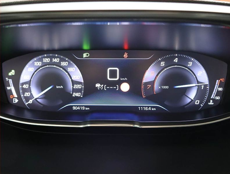 Peugeot 5008 (2019) PureTech 130, 7 míst - fotka 11 z 25