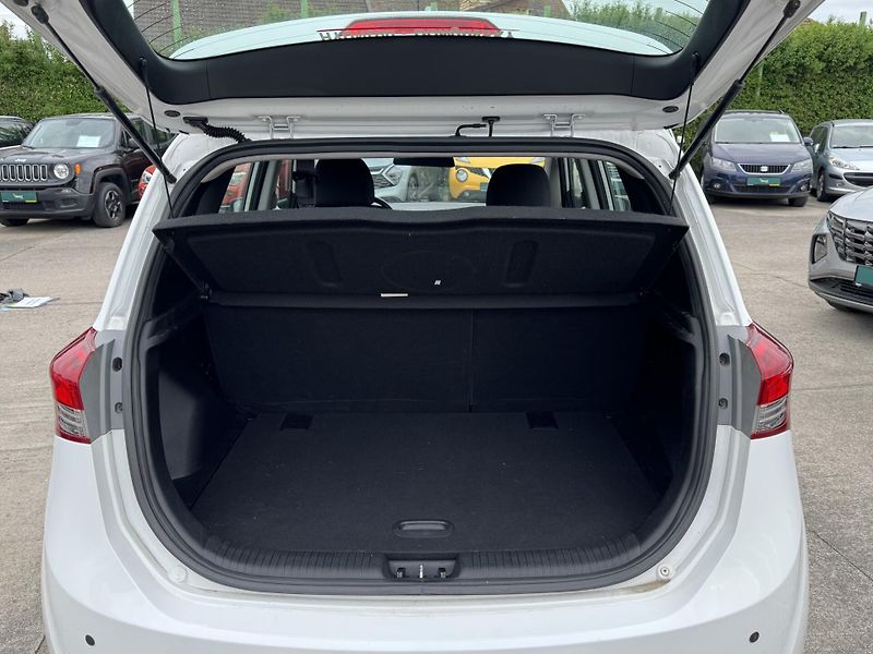 Hyundai ix20 - fotka 8 z 11