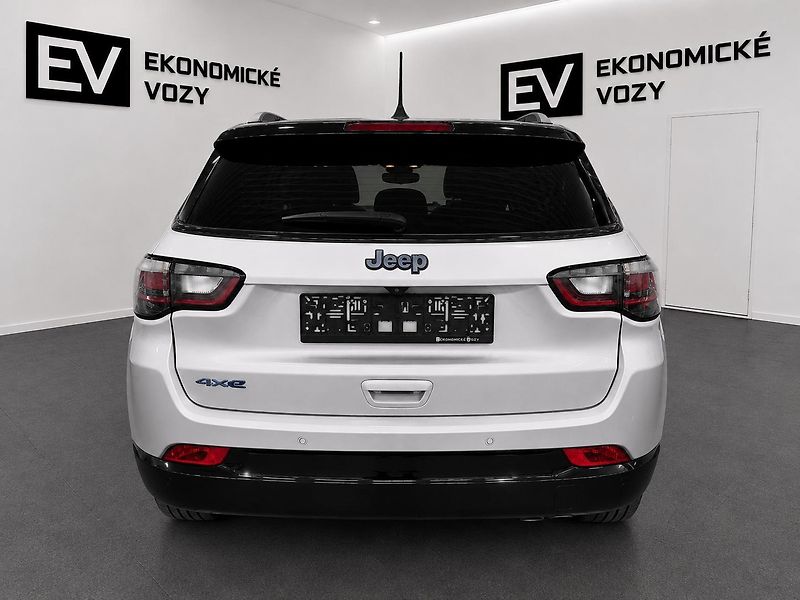 Jeep Compass (2022) 1.3 T4 PHEV REZERVOVÁNO - fotka 7 z 55