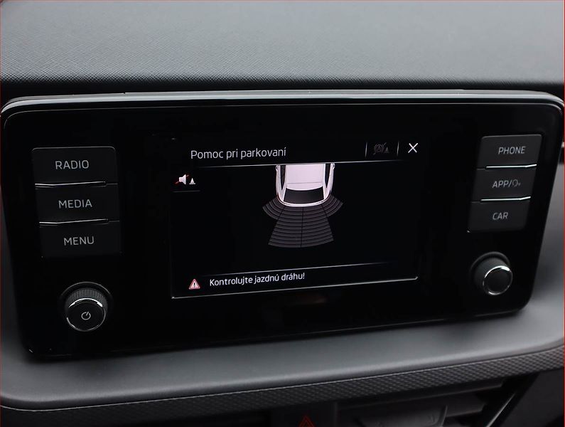 Škoda Scala (2020) Joy 1.0 TSI, Tempomat - fotka 20 z 20