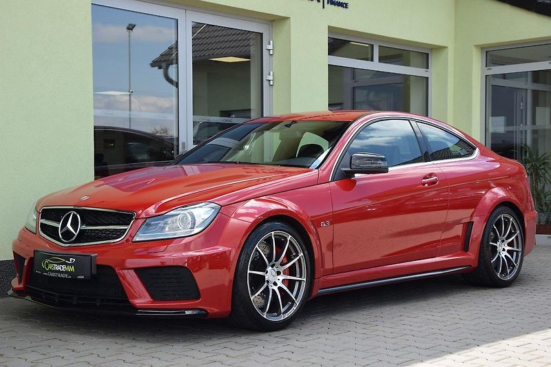 Mercedes-Benz Třídy C 63AMG BLACK-SERIES*6tKM!RARITA - fotka 1 z 43