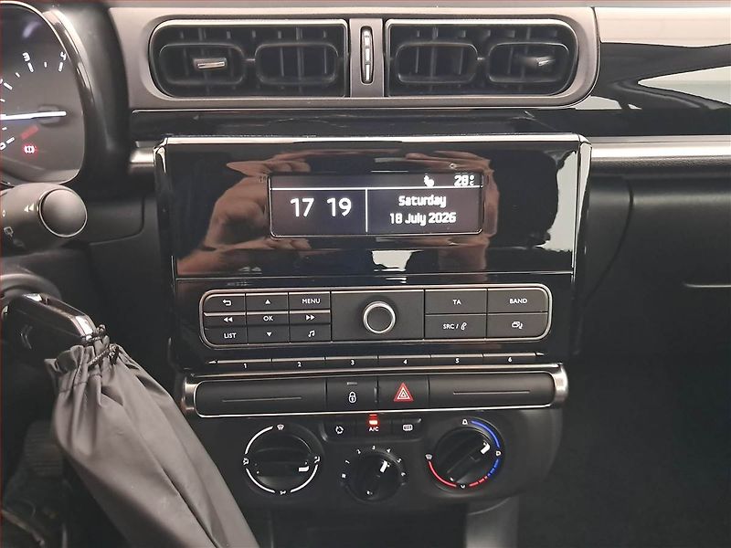 Citroën C3 (2020) 1.2 PureTech, ČR,1.maj - fotka 12 z 17