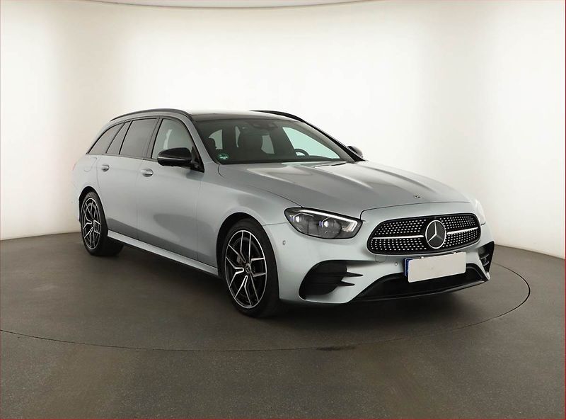Mercedes-Benz Třídy E (2021) E 450 4MATIC - fotografie inzerátu