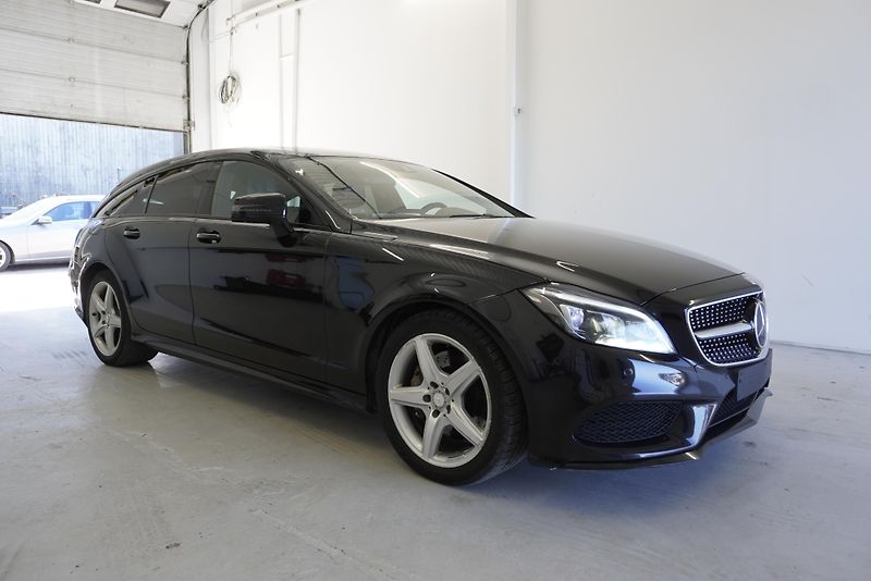 Mercedes-Benz CLS 3,0D 4MATIC AMG-LINE  - fotka 3 z 29