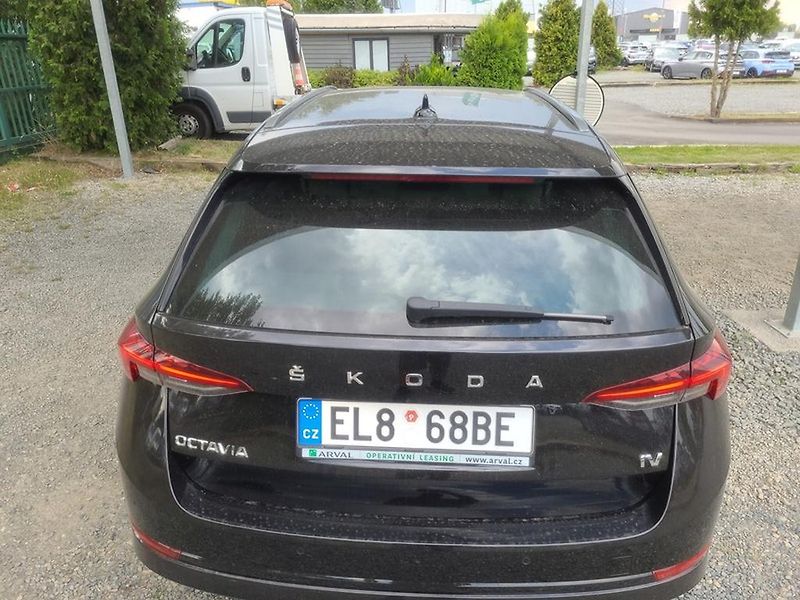 Škoda Octavia (2023) STYLE PLUS iV PLUG-IN-HYBRID - fotka 5 z 18