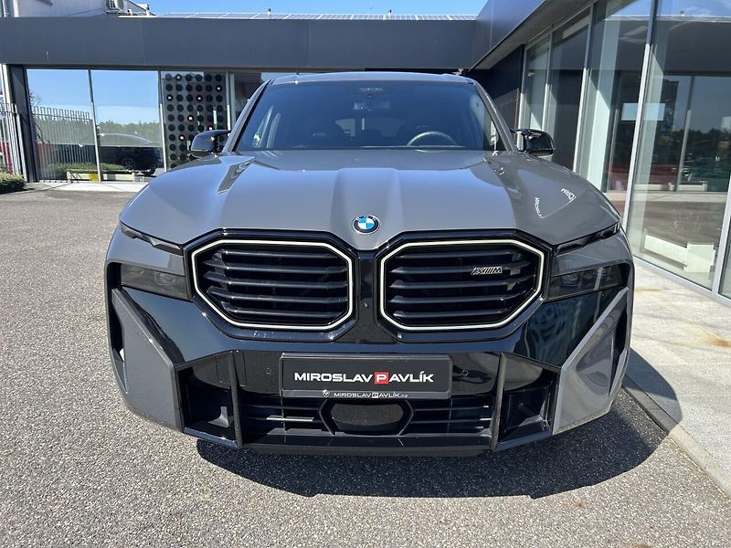 BMW XM 4.4 V8 ZÁRUKA - fotka 2 z 43