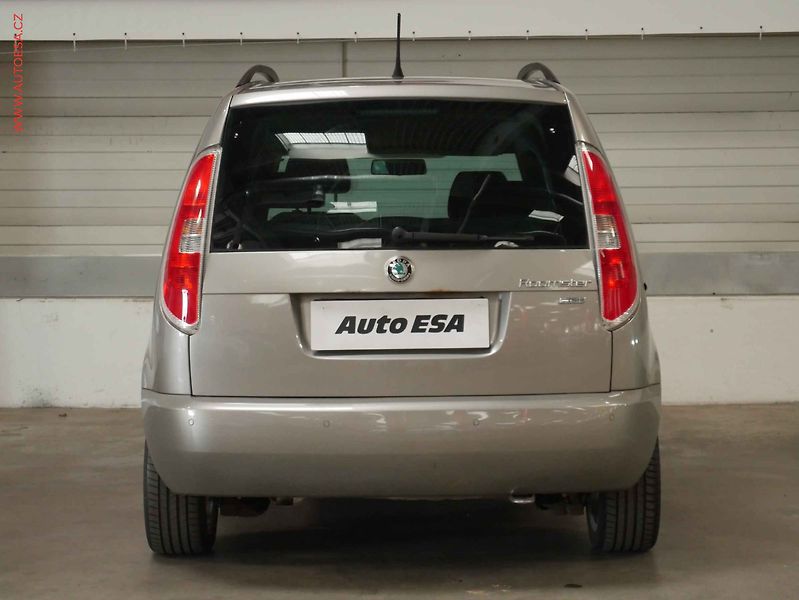 Škoda Roomster (2011) 1.2 TSi, 2.maj,ČR, servis - fotka 5 z 17